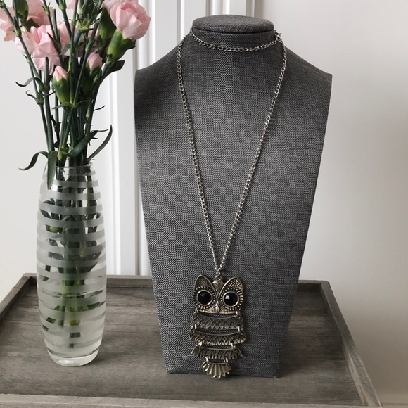 Jewelry - Fantastic owl necklace! 🦉